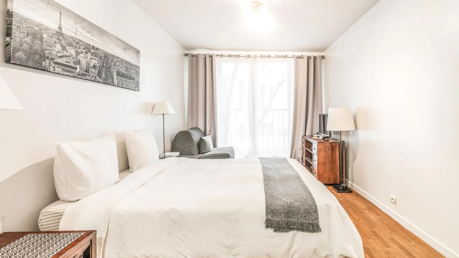Apartment Champs Elysees Flat Paris